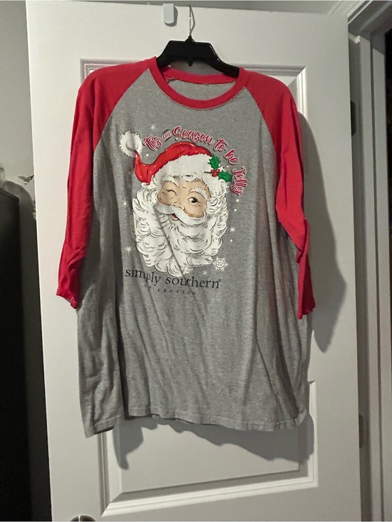 Simply Southern Tops - Simply Southern womens ' Gray & Red Santa Raglan Tee